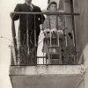 Affacciati al balcone